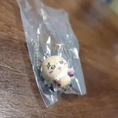 ちいかわ たべものいっぱいマスコット3 ラッコ — image 1