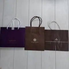 3枚セット コンラッドホテルなどショッパーズ、紙袋 — image 1
