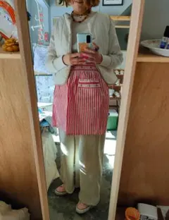 Hand embroidered apron Apple — image 1