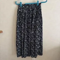 Radarista Mサイズ 小花柄 プリーツスカート — image 1