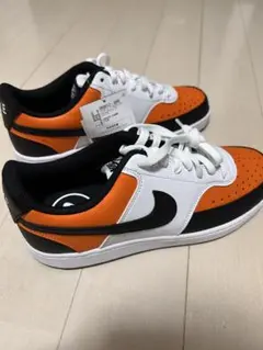 NIKE COURT VISION LOスニーカー IR0812-899 — image 1
