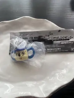 プロ野球マスコット　めじるしアクセサリー　ドアラ — image 1
