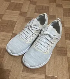 puma プーマ スニーカー ランニングシューズ ウォーキング トレーニング — image 1