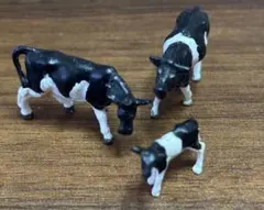 牛のミニチュアフィギュア 3体セット ホルスタイン — image 1