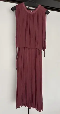プリーツ ノースリーブ ワンピース　Ｓ — image 1