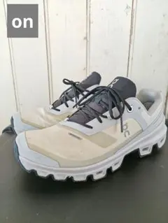 On トレイルランニングシューズ Waterproof　　　　 US7.5 — image 1