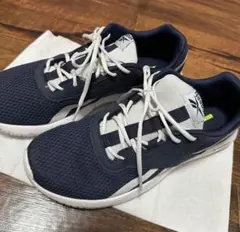 reebok スニーカー　紺色　27cm — image 1