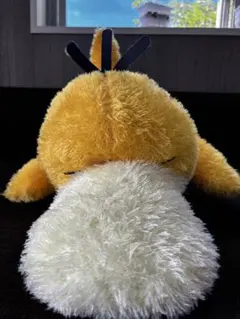 ポケモン コダック ぬいぐるみ 寝そべり — image 1