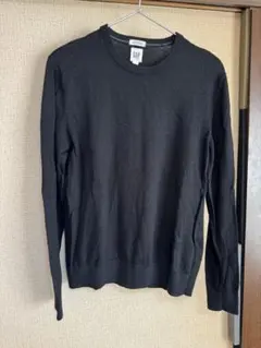 GAP ブラック クルーネックセーター — image 1