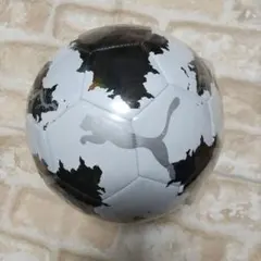 PUMAサッカーボール5号球　新品未使用 — image 1