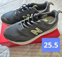 25.5cm ニューバランス メッシュ ランニングスシューズ 幅広 グレー — image 1