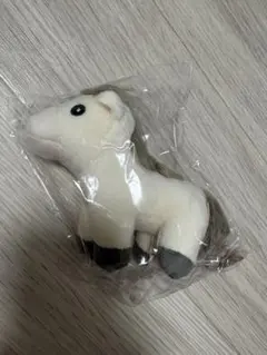馬 ぬいぐるみ ホワイト DCM 2026 — image 1