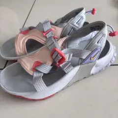 美品　NIKE オニオンタ サンダル ピンク グレー 24cm — image 1