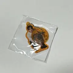 MOA CON カプセルトイ ヨンジュン — image 1
