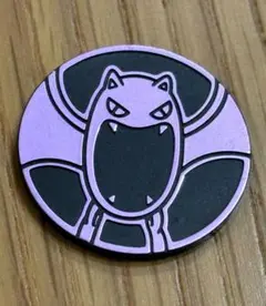 ゴルバッ コイン ポケモン 151 ピンク — image 1