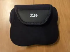 ダイワ　リールケースSP-M21 ネオプレン製 — image 1