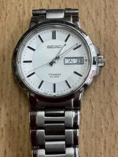 SEIKO TITANIUM 20BAR クォーツ 腕時計 — image 1