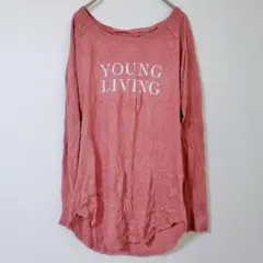 Tシャツ ピンク 長袖 カットソー YOUNG LIVING 英字 トップス — image 1