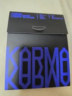 karma StrayKids スキズ　ヒョンジン　コンパクト — image 1