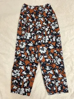 KBF ケービーエフ パンツ 花柄 総柄 フラワー サイズ FREE — image 1