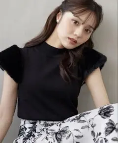 tocco closet ファースリーブ切り替えニットプルオーバー ブラック — image 1