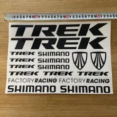 新品未使用　TREK トレック　ステッカー（ブラック）　34cm✖️23cm — image 1