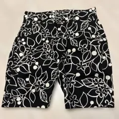 VOO 花柄 ショートパンツ ハーフパンツ ブラック ホワイト S 未使用品 — image 1