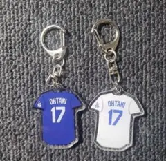 2点セット　新品　ドジャース　ユニフォームキーホルダー　白　キーリング　大谷翔平 — image 1