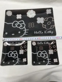 ハローキティ 皿セット セール中！ — image 1