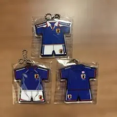 サッカー日本代表 ビスケット アクリルチャーム 3点セット — image 1