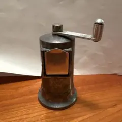 ペッパーミル　金属製　ヴィンテージ手回し式 — image 1