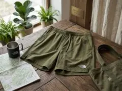 THE NORTH FACE ショートパンツ カーキ — image 1