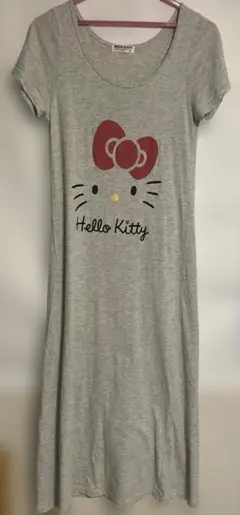 Hello Kitty ロング丈 半袖 Tシャツ ワンピース — image 1