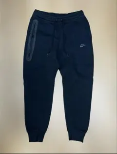【NIKE/ナイキ】テックフリース　パンツ　ブラック — image 1