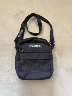 FLAMES ブラック ショルダーバッグ — image 1
