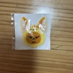 TXT MOA CON カプセルトイ ワッペン — image 1