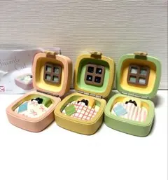 THUMB CAT サム キャット　ピンク　イエロー　グリーン — image 1