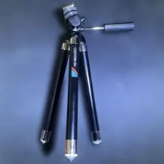 【美品】カメラ用　小型三脚 伸縮式 ブラック　軽量　持ち運び便利 — image 1