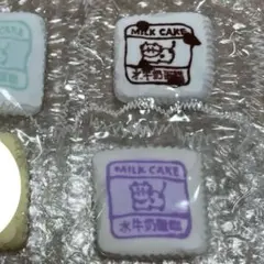 バラ売り⭕️kikisquishy 牛ケーキ 水感 純泥 スクイーズ 2点セット — image 1