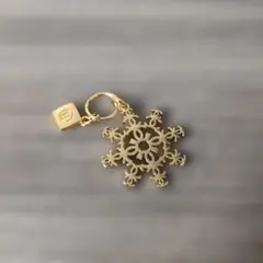 CHANEL ホリデー チャーム 2024 ココマーク　シャネル — image 1
