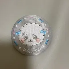 ちいかわ　刺繍缶バッジ　ラッコ — image 1