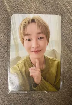 ONEW オニュ『TOUGH LOVE 』 トレカ1枚 — image 1