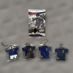 ⚠️週末値下げ⚠️サッカーＷ杯日本代表　三笘カード１枚　& キーホルダー４個セット — image 1