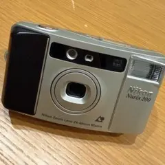 Nikon Nuvis 200 APS フィルムカメラ ニコン⁠ — image 1