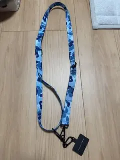 A Bathing Ape カモフラージュ柄 スマホストラップ — image 1