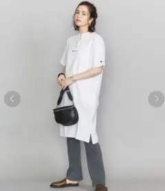 Champion ハーフジップTシャツワンピース チャンピオン — image 1
