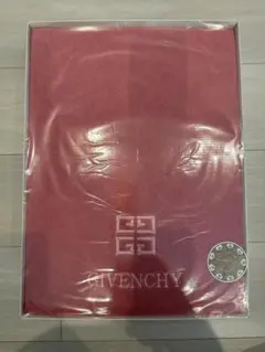 GIVENCHY バスタオル ピンク — image 1