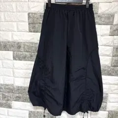 美品【KocoLine】ココラインドロストデザイン スカート Ｍ〜Ｌ黒ブラック — image 1