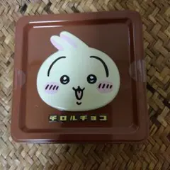 ちいかわ　チロルチョコ缶　うさぎ — image 1