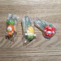 ✨バラ売りOK✨サンリオ ベジタブルビスケット＆チャーム — image 1